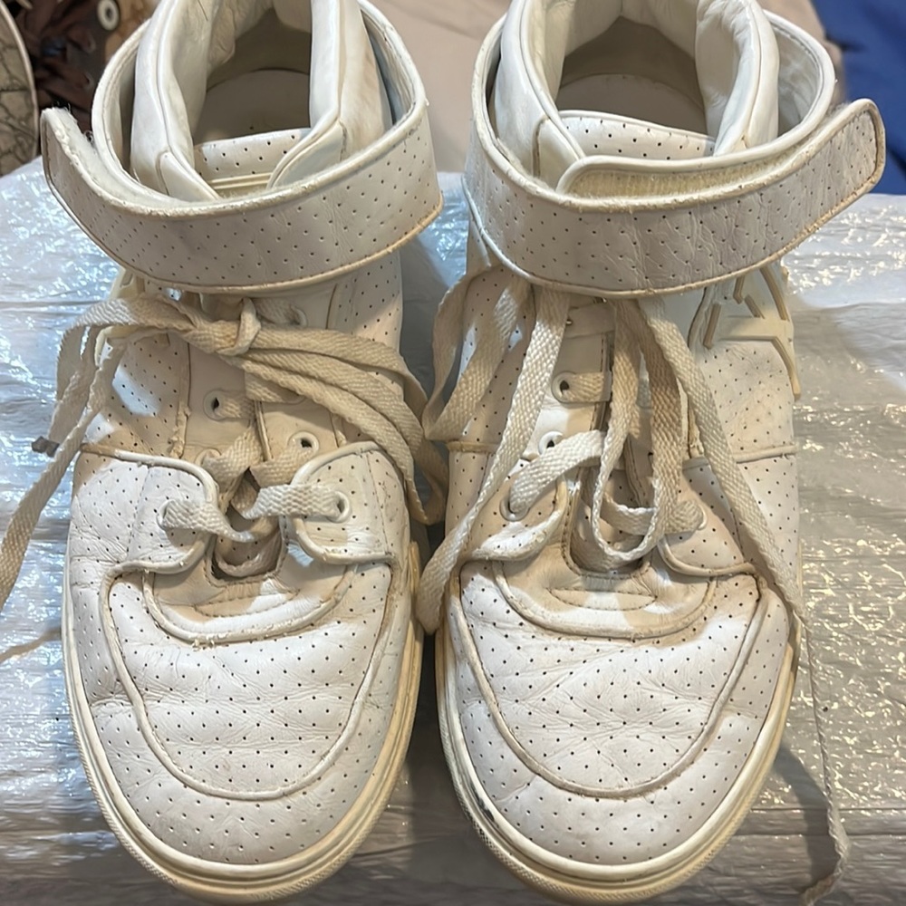 Louis Vuitton men’s shoe